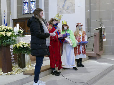 Diözesale Aussendung der Sternsinger des Bistums Fulda in St. Crescentius (Foto: Karl-Franz Thiede)